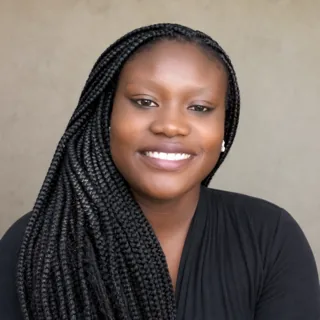 Retrato da Chefe da Secretaria da Nwananga Christian School